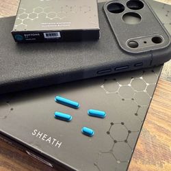 Caudabe Black Sheath 17 Pro Max Case