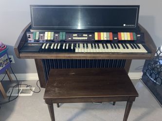Vintage Hammond "The Piper" Organ 