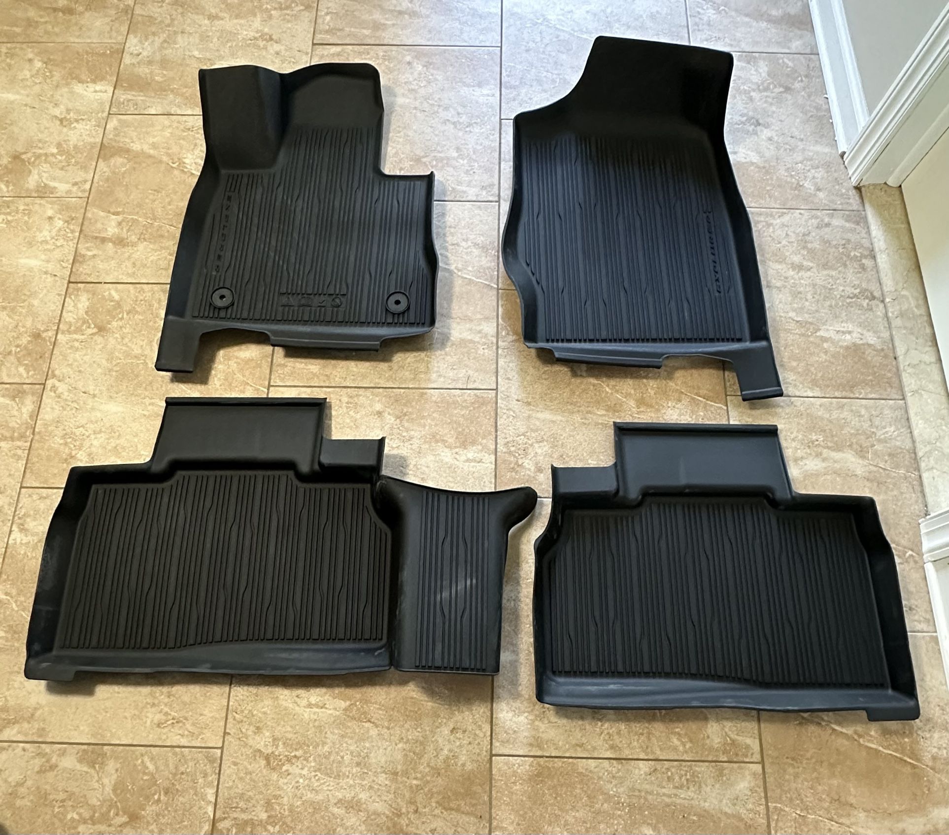 Ford Explorer OEM 2021-2024 Molded Floor Mat Set - New
