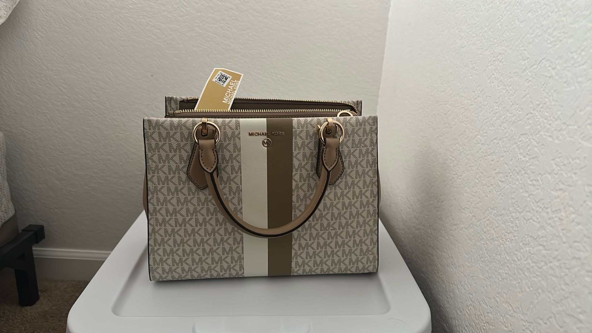 MK Purse