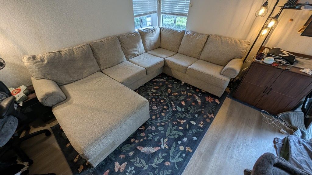 Sectional couch