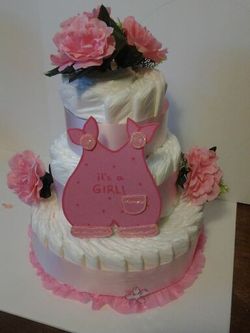 It's a girl diaper cake