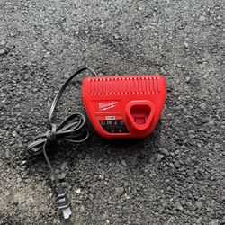 Milwaukee M12 Charger