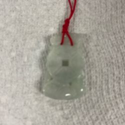 2 jade PIYao  around the jade coin 