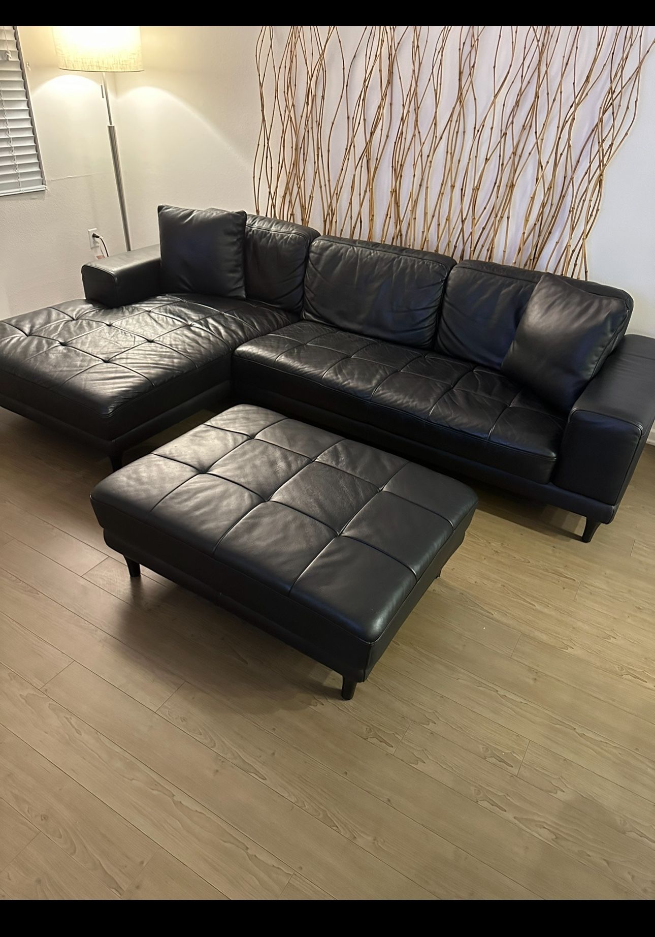 SECTIONAL SOFA