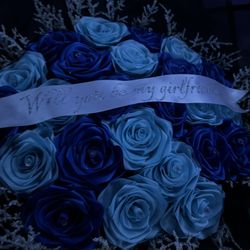 24 count roses  i can provide a video if needed
