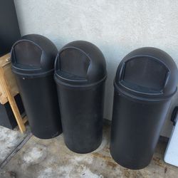New Rubbermaid Commercial Bins