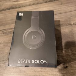 Brand New Sealed Beats Solo 3