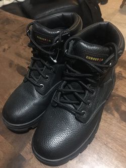 Barely used Men’s and women’s work boots Mavericks and dr marten