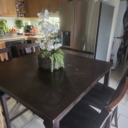 Beautiful Dining Set 