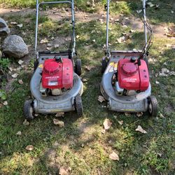 2 Honda Hr215  Lawn Mowers