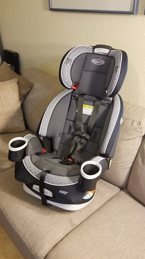 Graco 4Ever Convertable car seat w/ booster