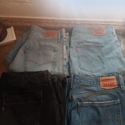 Women's Levi's Jeans 