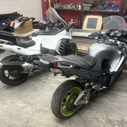 2010 Kawasaki 1400 police bike 1300 Concours and 1400 police interceptor