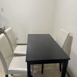 Chairs With Table 