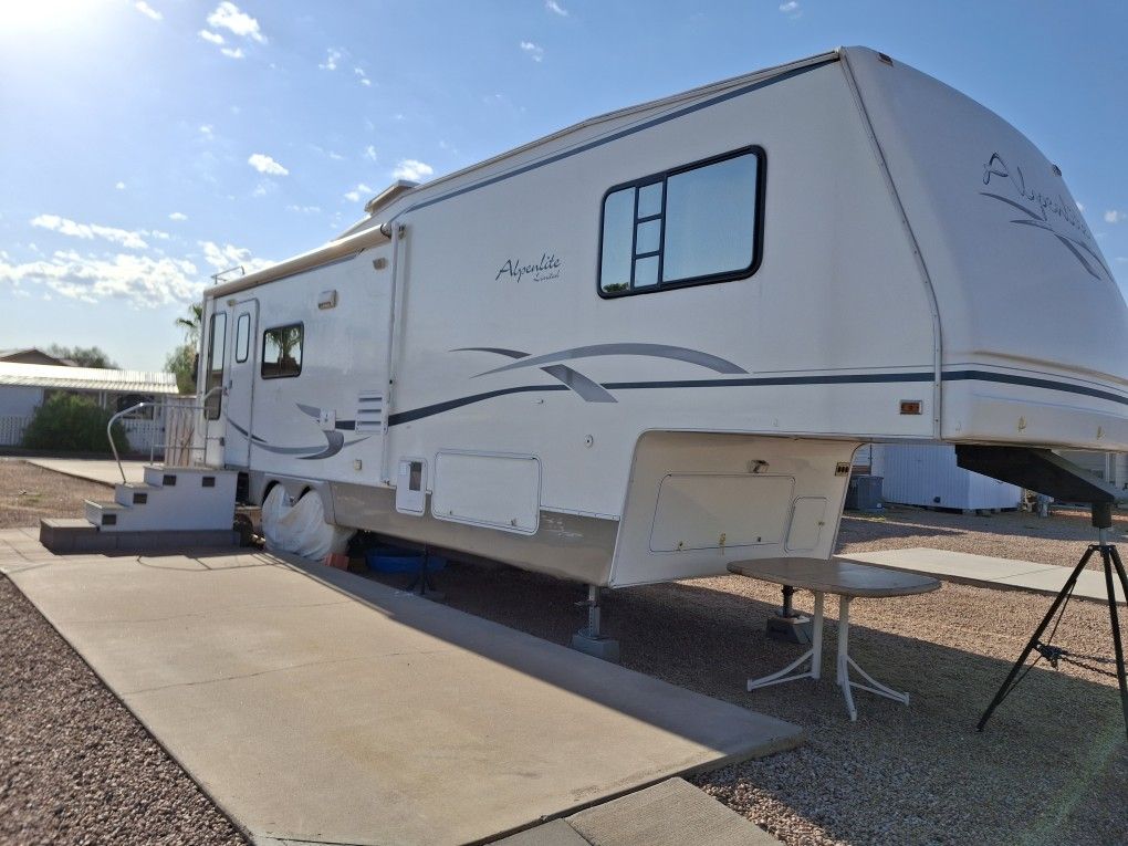 2002 ALPINELITE  5TH WHEEL