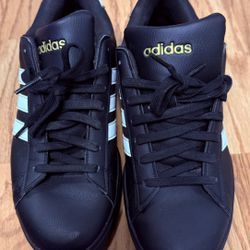 Adidas Black Leather Sneakers – Men’s Size 10 (EU 44)  💰 Price: $40 (or best offer)