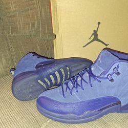 Air Jordan 12 Retro "Deep Royal Blue"