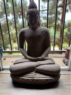 Real Balinois volcanic rock Buddha