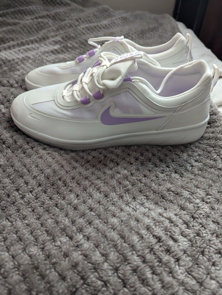 Nike Sb Skate Shoes.