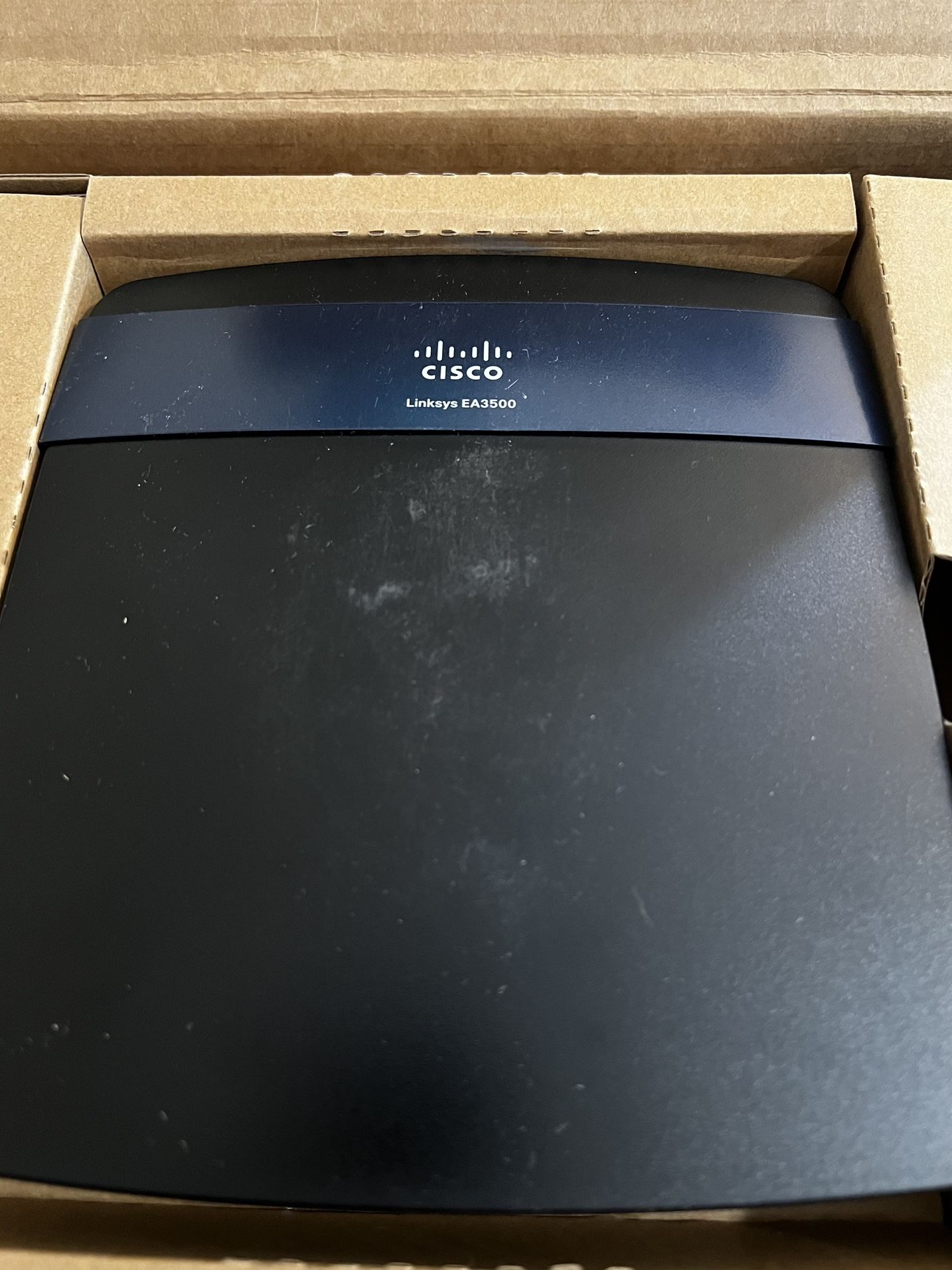 Linksys EA3500 – Dual-Band N750 Router with Gigabit and USB (Renewed)