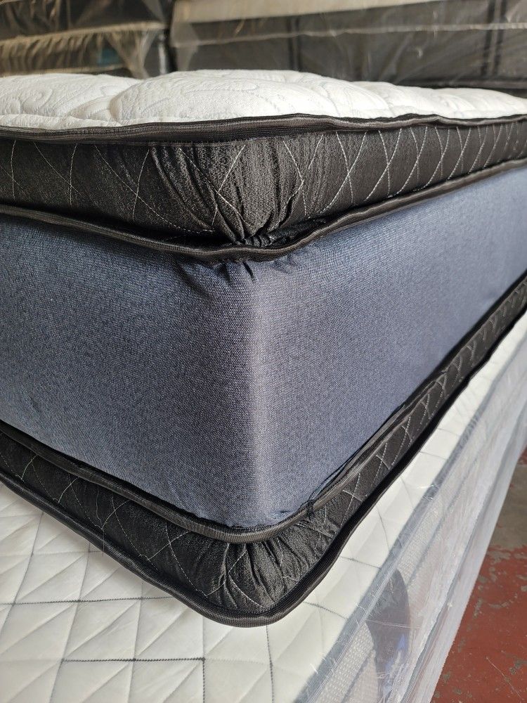 New Queen Doble Pillow