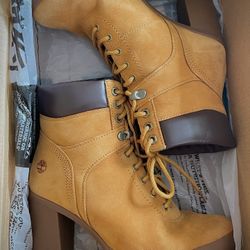 Timberland Heels Size 7