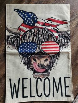 ADORABLE BURLAP GARDEN FLAGS!! 
