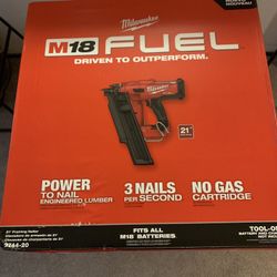 Milwaukee Fuel M18 21 Degree Framing Nailer 