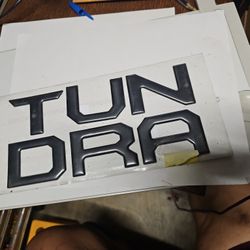 2015-2021Toyota Tundra BLACK TAILGATE LOGO
