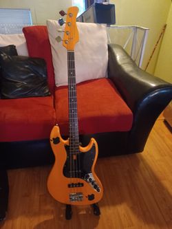 bass guitar