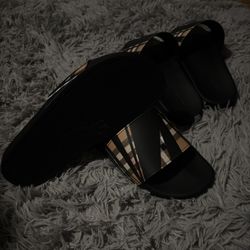 Burberry Slides 