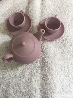 Wedgwood Miniature Teapot & Cups
