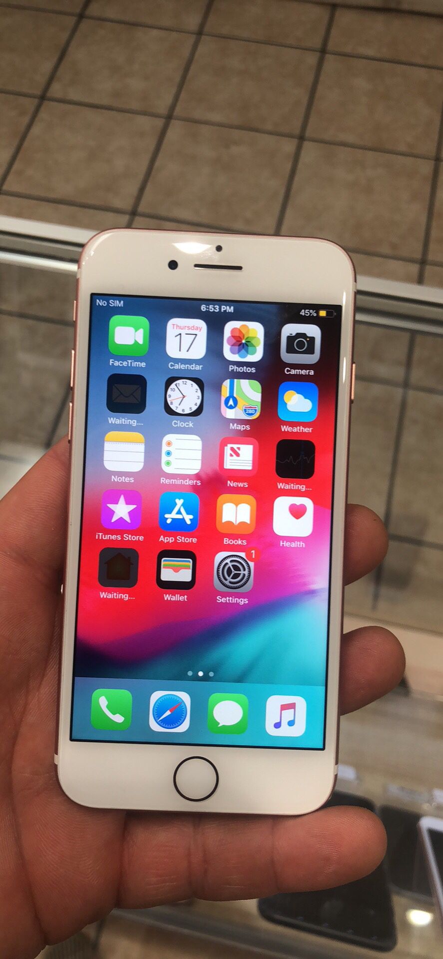 iPhone 7 32GB Rose Gold Verizon-GSM Unlocked Like New