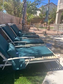Pool chairs (new cushions included)
