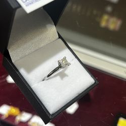 10k Engagement Ring