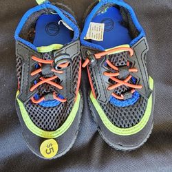 Kids Water Shoes Size 7-8 New
