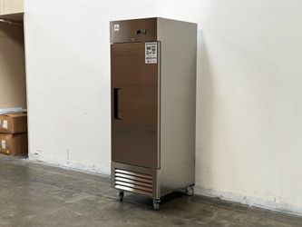 NSF Reach-In Commercial One Door Freezer KF-23B1