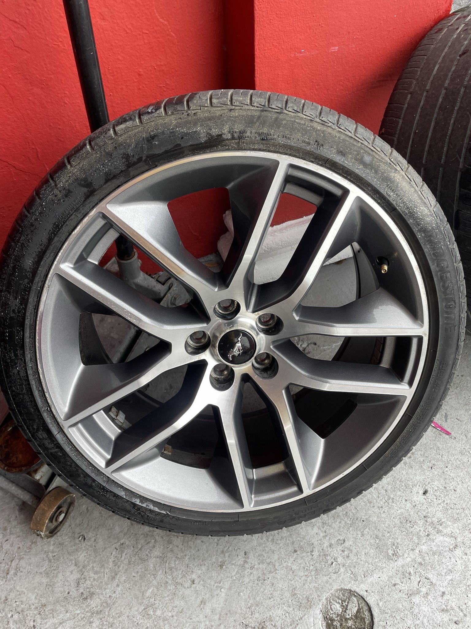 Ford Mustang Rims 20”