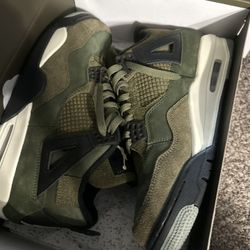 Jordan 4 
