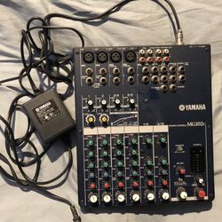 YAMAHA MG102C 10 CHANNEL MIXER