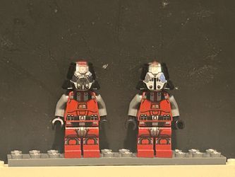 Lego Sith trooper lot.