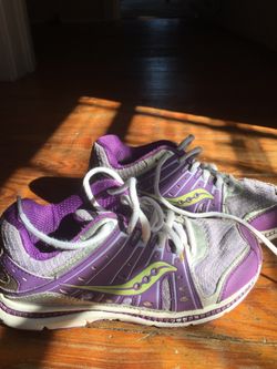 Girls Sneakers SIZE 1 /EXCELLENT CONDITION/rarely used