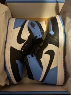 Air Jordan 1 UNC toe