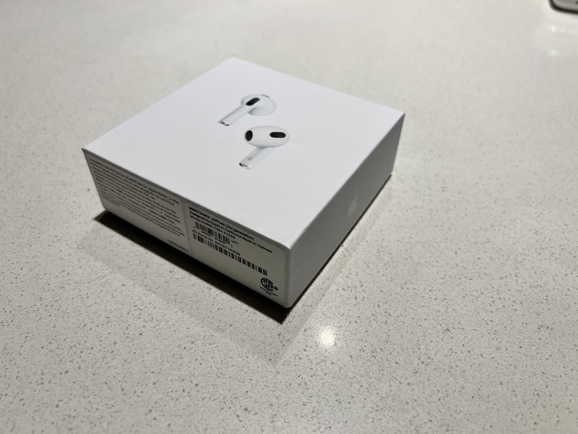 Apple AirPods 3rd Gen LIKE NEW