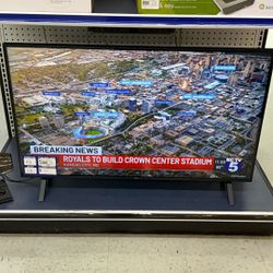 43” Smart TV