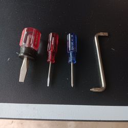 Small Screwdriver 4 Piece Set 