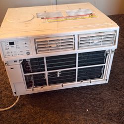 General Electric White Air Conditioner 