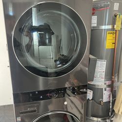 LG Wash tower Washer/dryer Combo 