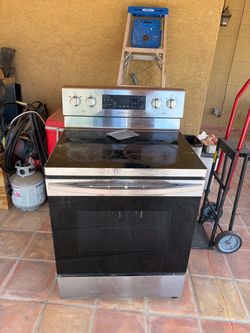Samsung stove for parts!